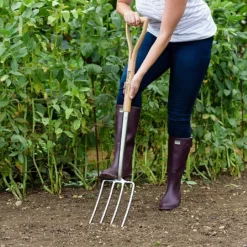 Kent & Stowe Stainless Steel Digging Fork -Quality Garden Care Store 1031049 2