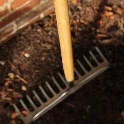 Kent & Stowe Stainless Steel Long Handled Soil Rake -Quality Garden Care Store 1031059 4