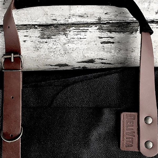DeliVita Leather Apron 2 DeliVita Leather Apron - Image 2